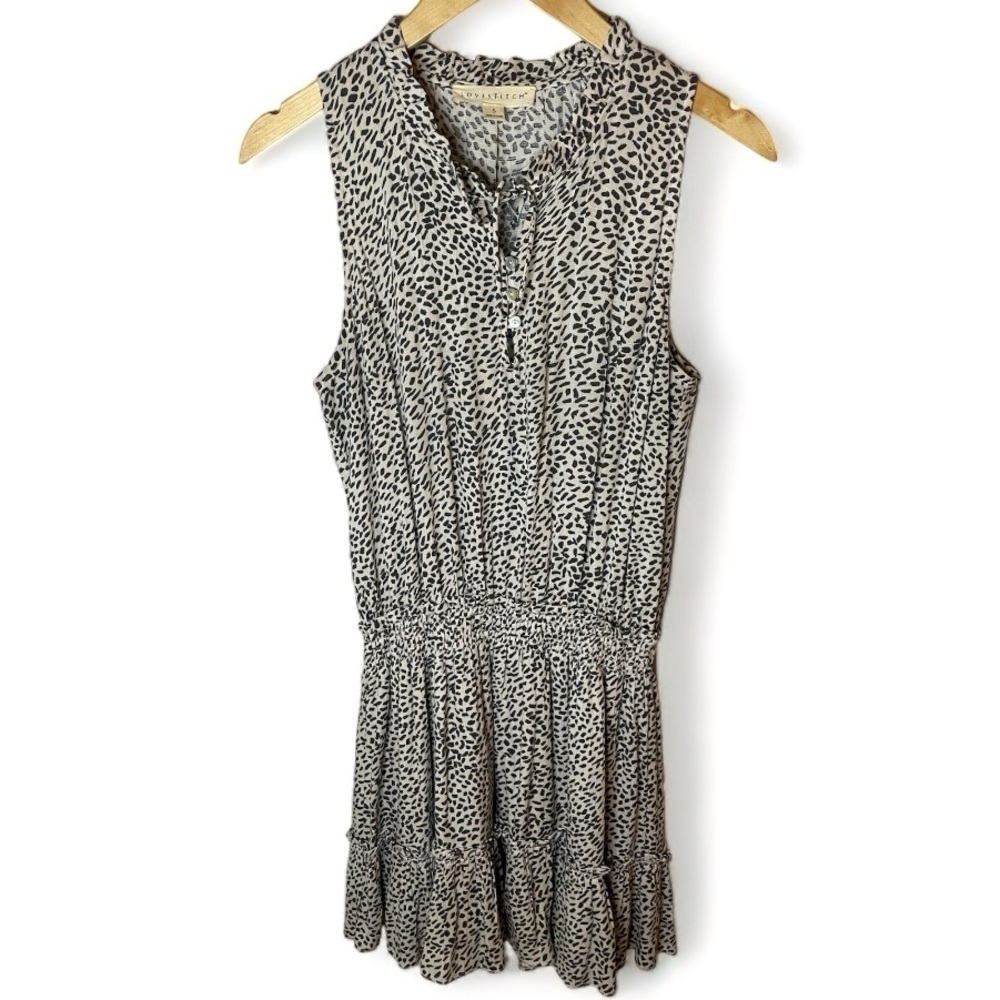LOVESTITCH Dress Animal Print‎ V Neck Tiered Mini Woman’s size Small S Summer